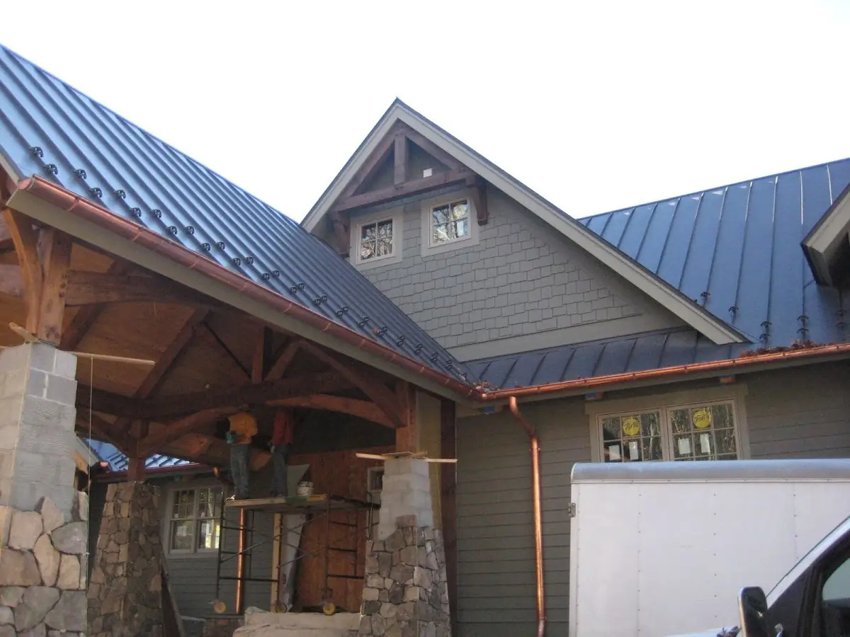 Craftsman Roofing team delivering quality roofing work in Golf View